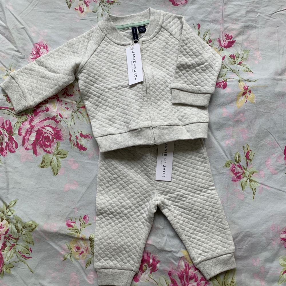 Janie and Jack sweat suit. Size 3-6 months
